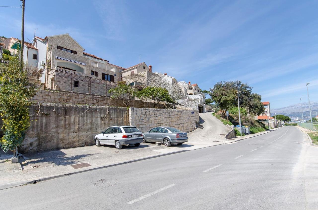 Apartments Goran Postira Exterior photo